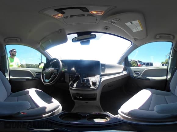 ✅ 2020 Toyota Sienna LE Auto Access Seat • VIN: 5TDKZ3DC3LS053328 • Lot: 42184135. Listed on IAAI with 65,300 mi. Free auction sales archive from the USA and detailed vehicle history report at DreamBid. Image 20.