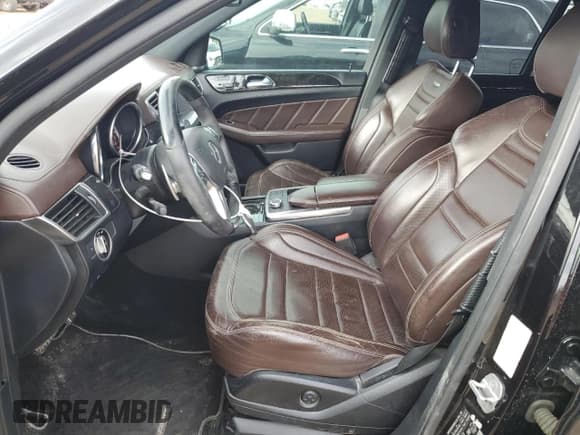 ✅ 2013 Mercedes-Benz M 63 AMG • VIN: 4JGDA7EB2DA133999 • Lot: 49007075. Listed on Copart with 125,781 mi. Free auction sales archive from the USA and detailed vehicle history report at DreamBid. Image 7.