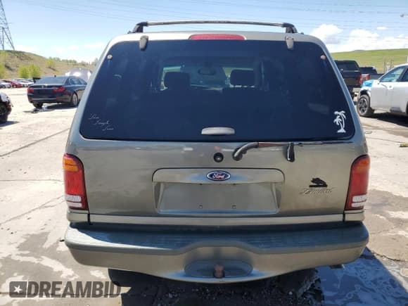 ✅ 1999 Ford Explorer XLT • VIN: 1FMDU32P2XZB63770 • Lot: 56206075. Listed on Copart with 110,249 mi. Free auction sales archive from the USA and detailed vehicle history report at DreamBid. Image 6.