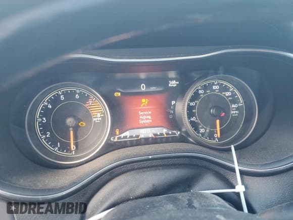 ✅ 2019 Jeep Cherokee Overland • VIN: 1C4PJMJX4KD161008 • Лот: 57785205. Опубликован ранее на Copart с пробегом 92 315 миль. Бесплатный доступ к архиву аукционных продаж из США и подробный отчёт об истории автомобиля на DreamBid. Изображение 9.