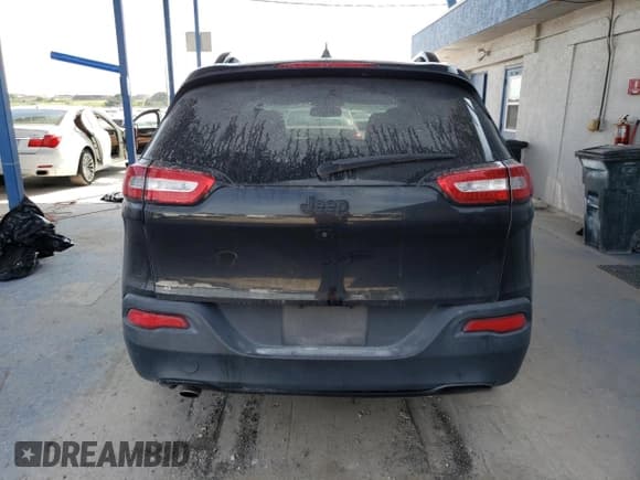 ✅ 2015 Jeep Cherokee Latitude • VIN: 1C4PJLCBXFW781061 • Lot: 91777635. Wystawiony na Copart z przebiegiem 138 400 mil. Bezpłatny archiwum sprzedaży aukcyjnych z USA i szczegółowy raport historii pojazdu na DreamBid. Zdjęcie 6.
