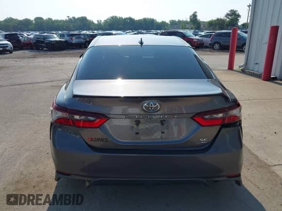 2021 Toyota Camry SE with VIN 4T1G11BK6MU029724, listed as a IAAI auction lot 42686894 with 92,496 mi miles and . Bid and sale history available at DreamBid. Image 16.