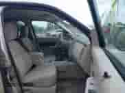 2010 Mercury Mariner z VIN 4M2CN8B73AKJ05123, wystawiony jako IAAI lot #42512923 z przebiegiem 240 736 mil mil oraz . Historia ofert i sprzedaży dostępna na DreamBid. Obrazek 5.