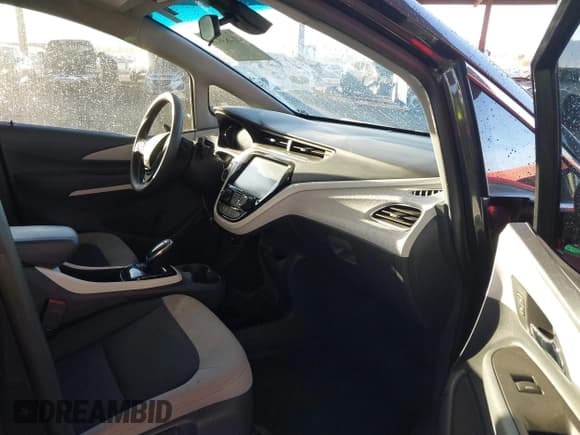 ✅ 2020 Chevrolet Bolt EV LT • VIN: 1G1FY6S07L4106373 • Lot: 41483975. Wystawiony na IAAI z przebiegiem 36 193 mil. Bezpłatny archiwum sprzedaży aukcyjnych z USA i szczegółowy raport historii pojazdu na DreamBid. Zdjęcie 5.