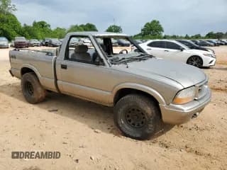 ✅ 1999 Chevrolet S-10 • VIN: 1GCDT14X0X8166407 • Лот: 54648675. Опубликован ранее на Copart с пробегом 238 052 миль. Бесплатный доступ к архиву аукционных продаж из США и подробный отчёт об истории автомобиля на DreamBid. Изображение 4.