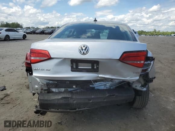 ✅ 2015 Volkswagen Jetta SE • VIN: 3VWD17AJ5FM412545 • Lot: 60594375. Listed on Copart with 180,324 mi. Free auction sales archive from the USA and detailed vehicle history report at DreamBid. Image 6.