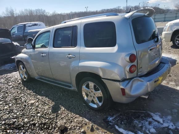 ✅ 2006 Chevrolet HHR LT • VIN: 3GNDA23P86S539929 • Lot: 44996915. Listed on Copart with 270,848 mi. Free auction sales archive from the USA and detailed vehicle history report at DreamBid. Image 2.