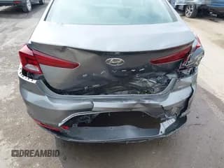 ✅ 2019 Hyundai Elantra SEL • VIN: 5NPD84LF2KH479688 • Lot: 43218077. Listed on IAAI with 136,107 mi. Free auction sales archive from the USA and detailed vehicle history report at DreamBid. Image 6.