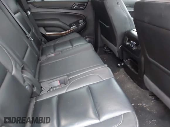 ✅ 2018 Chevrolet Tahoe LT • VIN: 1GNSKBKC1JR377785 • Lot: 41950896. Listed on IAAI with 102,204 mi. Free auction sales archive from the USA and detailed vehicle history report at DreamBid. Image 8.