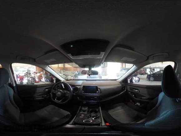 ✅ 2022 Nissan Rogue SV • VIN: 5N1BT3BB1NC670318 • Lot: 43138648. Wystawiony na IAAI z przebiegiem 31 046 mil. Bezpłatny archiwum sprzedaży aukcyjnych z USA i szczegółowy raport historii pojazdu na DreamBid. Zdjęcie 18.