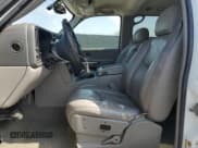 ✅ 2004 GMC Yukon SLT • VIN: 1GKEC13Z04R305730 • Lot: 57905425. Wystawiony na Copart z przebiegiem 174 431 mil. Bezpłatny archiwum sprzedaży aukcyjnych z USA i szczegółowy raport historii pojazdu na DreamBid. Zdjęcie 7.