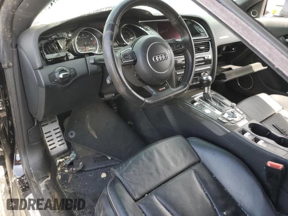 ✅ 2013 Audi RS 5 • VIN: WUAC6AFH4DN900202 • Lot: 53001655. Listed on Copart with Not provided. Free auction sales archive from the USA and detailed vehicle history report at DreamBid. Image 8.