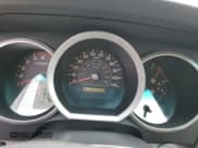 ✅ 2008 Toyota 4Runner SR5 • VIN: JTEBU14R98K033070 • Lot: 82103595. Wystawiony na Copart z przebiegiem 220 358 mil. Bezpłatny archiwum sprzedaży aukcyjnych z USA i szczegółowy raport historii pojazdu na DreamBid. Zdjęcie 9.