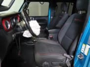 ✅ 2020 Jeep Wrangler Unlimited Rubicon • VIN: 1C4HJXFG0LW141133 • Lot: 59150925. Wystawiony na Copart z przebiegiem 61 973 mil. Bezpłatny archiwum sprzedaży aukcyjnych z USA i szczegółowy raport historii pojazdu na DreamBid. Zdjęcie 9.