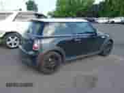 2013 MINI Hardtop S with VIN WMWSV3C53DT477574, listed as a IAAI auction lot 42385383 with 81,312 mi miles and . Bid and sale history available at DreamBid. Image 4.