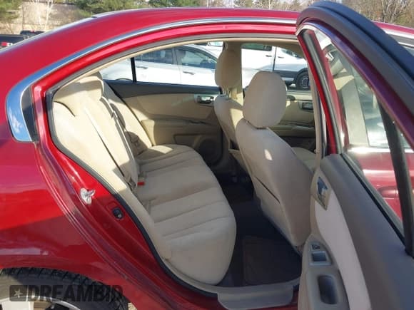 ✅ 2008 Kia Optima EX • VIN: KNAGE124985244506 • Лот: 43762922. Опубликован ранее на IAAI с пробегом 151 142 миль. Бесплатный доступ к архиву аукционных продаж из США и подробный отчёт об истории автомобиля на DreamBid. Изображение 8.