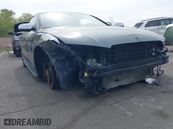 ✅ 2012 Audi S5 Premium Plus • VIN: WAUCVAFR0CA001543 • Lot: 42087961. Wystawiony na IAAI z przebiegiem 100 951 mil. Bezpłatny archiwum sprzedaży aukcyjnych z USA i szczegółowy raport historii pojazdu na DreamBid. Zdjęcie 6.