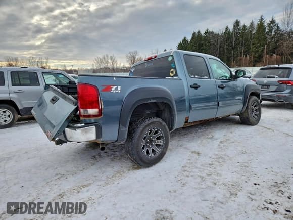 ✅ 2011 GMC Sierra 1500 SLE • VIN: 3GTP2VE39BG277639 • Lot: 95487755. Listed on Copart with 190,346 mi. Free auction sales archive from the USA and detailed vehicle history report at DreamBid. Image 3.
