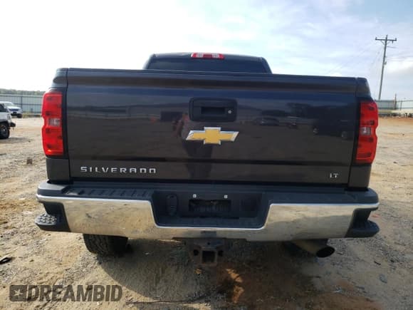 ✅ 2015 Chevrolet Silverado 2500HD LT • VIN: 1GC2KVEG2FZ533591 • Lot: 81406885. Wystawiony na Copart z przebiegiem 133 698 mil. Bezpłatny archiwum sprzedaży aukcyjnych z USA i szczegółowy raport historii pojazdu na DreamBid. Zdjęcie 6.