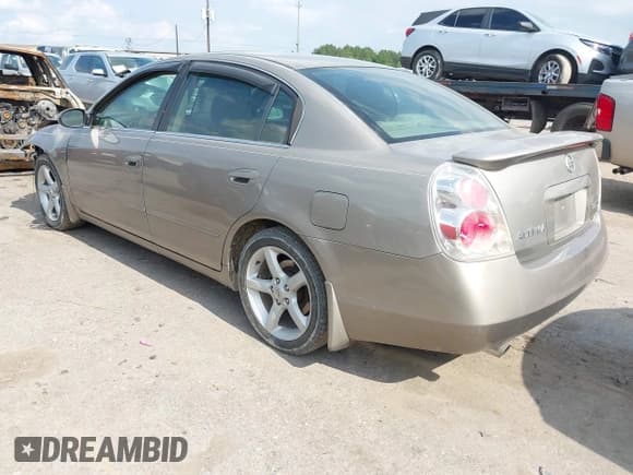 ✅ 2006 Nissan Altima SE • VIN: 1N4BL11DX6C268090 • Lot: 42374346. Listed on IAAI with 195,240 mi. Free auction sales archive from the USA and detailed vehicle history report at DreamBid. Image 3.