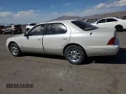 ✅ 1997 Lexus LS 400 • VIN: JT8BH28F6V0096549 • Лот: 73710654. Опубликован ранее на Copart с пробегом Не указан. Бесплатный доступ к архиву аукционных продаж из США и подробный отчёт об истории автомобиля на DreamBid. Изображение 2.