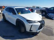 ✅ 2020 Lexus UX 250h • VIN: JTHP9JBH4L2024838 • Лот: 41479996. Опубликован ранее на IAAI с пробегом 72 259 миль. Бесплатный доступ к архиву аукционных продаж из США и подробный отчёт об истории автомобиля на DreamBid. Изображение 1.