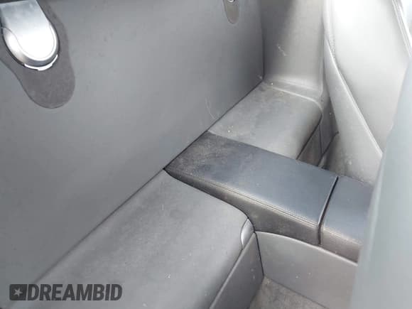 ✅ 2003 Mercedes-Benz SL 500 • VIN: WDBSK75F93F027609 • Lot: 42386934. Listed on IAAI with Not provided. Free auction sales archive from the USA and detailed vehicle history report at DreamBid. Image 8.