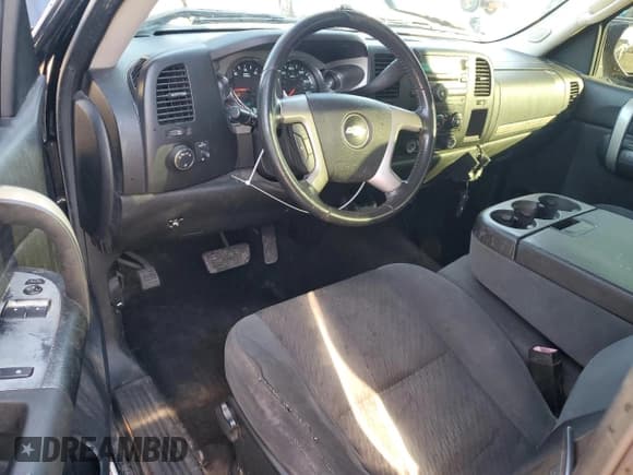 ✅ 2009 Chevrolet Silverado 1500 • VIN: 1GCEK24059Z143265 • Лот: 89331855. Опубликован ранее на Copart с пробегом 195 735 миль. Бесплатный доступ к архиву аукционных продаж из США и подробный отчёт об истории автомобиля на DreamBid. Изображение 8.