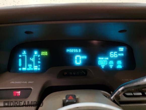 ✅ 1997 Mercury Grand Marquis LS • VIN: 2MELM75W1VX605577 • Lot: 92495445. Listed on Copart with 143,233 mi. Free auction sales archive from the USA and detailed vehicle history report at DreamBid. Image 9.