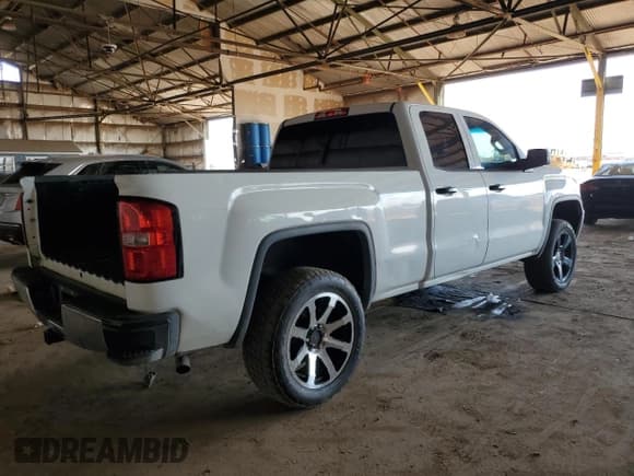 ✅ 2015 GMC Sierra 1500 • VIN: 1GTR1TEH4FZ338946 • Лот: 82259525. Опубликован ранее на Copart с пробегом 187 898 миль. Бесплатный доступ к архиву аукционных продаж из США и подробный отчёт об истории автомобиля на DreamBid. Изображение 3.