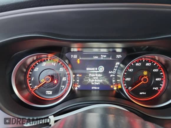 2023 Dodge Charger SXT z VIN 2C3CDXBG4PH674912, wystawiony jako Copart lot #87416785 z przebiegiem 37 786 mil mil oraz Szkoda całkowita • Salvage title. Historia ofert i sprzedaży dostępna na DreamBid. Obrazek 9.