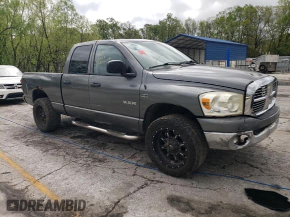 ✅ 2008 Dodge 1500 SLT • VIN: 1D7HU18208S601403 • Lot: 54615345. Wystawiony na Copart z przebiegiem 245 810 mil. Bezpłatny archiwum sprzedaży aukcyjnych z USA i szczegółowy raport historii pojazdu na DreamBid. Zdjęcie 4.