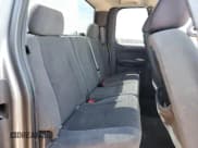 ✅ 2008 Chevrolet Silverado 1500 2LT • VIN: 2GCEC19Y381226500 • Lot: 45976675. Wystawiony na Copart z przebiegiem 174 233 mil. Bezpłatny archiwum sprzedaży aukcyjnych z USA i szczegółowy raport historii pojazdu na DreamBid. Zdjęcie 10.