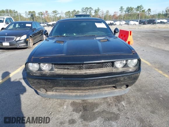 ✅ 2014 Dodge Challenger SXT • VIN: 2C3CDYAG7EH304459 • Lot: 43682366. Listed on IAAI with 197,016 mi. Free auction sales archive from the USA and detailed vehicle history report at DreamBid. Image 6.