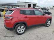 ✅ 2018 Jeep Compass Altitude • VIN: 3C4NJCBBXJT503252 • Lot: 54716095. Wystawiony na Copart z przebiegiem 72 889 mil. Bezpłatny archiwum sprzedaży aukcyjnych z USA i szczegółowy raport historii pojazdu na DreamBid. Zdjęcie 3.