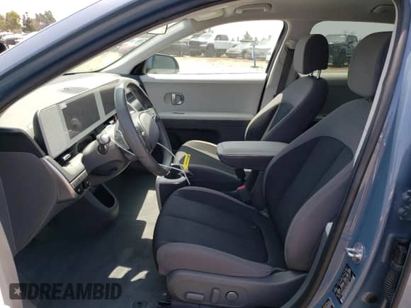 2022 Hyundai Ioniq 5 SE z VIN KM8KM4AEXNU070552, wystawiony jako Copart lot #57438374 z przebiegiem 49 494 mil mil oraz Szkoda całkowita • Salvage title. Historia ofert i sprzedaży dostępna na DreamBid. Obrazek 7.