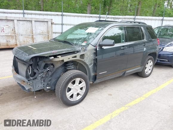 ✅ 2013 GMC Terrain SLT • VIN: 2GKFLVE31D6423107 • Lot: 42302015. Wystawiony na IAAI z przebiegiem 215 560 mil. Bezpłatny archiwum sprzedaży aukcyjnych z USA i szczegółowy raport historii pojazdu na DreamBid. Zdjęcie 2.