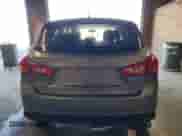 2015 Mitsubishi Outlander ES с VIN 4A4AP3AU8FE060406, выставлен на аукционе Copart как лот 87388425 с пробегом 101 455 миль миль и Списание • Salvage title. История ставок и продаж доступна на DreamBid. Изображение 6.