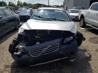 ✅ 2004 Volvo V70 XC Cross Country • VIN: YV1SZ59H041166744 • Lot: 59748324. Listed on Copart with Not provided. Free auction sales archive from the USA and detailed vehicle history report at DreamBid. Image 5.