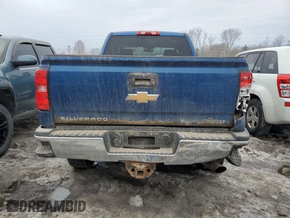 ✅ 2018 Chevrolet Silverado 2500HD LT • VIN: 1GC1KVEG8JF190582 • Lot: 47022945. Wystawiony na Copart z przebiegiem 220 138 mil. Bezpłatny archiwum sprzedaży aukcyjnych z USA i szczegółowy raport historii pojazdu na DreamBid. Zdjęcie 6.
