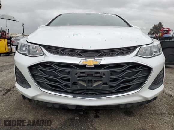 ✅ 2019 Chevrolet Cruze LS • VIN: 1G1BC5SM3K7153312 • Lot: 72824472. Listed on Copart with 50,368 mi. Free auction sales archive from the USA and detailed vehicle history report at DreamBid. Image 5.