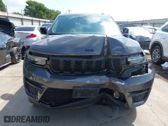 ✅ 2023 Jeep Grand Cherokee Laredo • VIN: 1C4RJHAG6PC546003 • Lot: 42200015. Listed on IAAI with 20,076 mi. Free auction sales archive from the USA and detailed vehicle history report at DreamBid. Image 13.