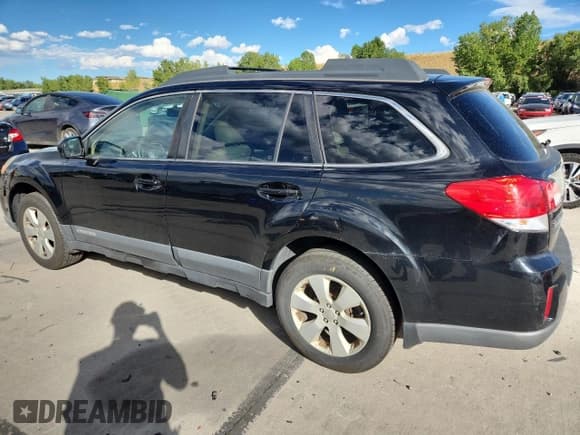✅ 2012 Subaru Outback Prem • VIN: 4S4BRCCC3C3245461 • Lot: 80388655. Listed on Copart with 127,653 mi. Free auction sales archive from the USA and detailed vehicle history report at DreamBid. Image 2.