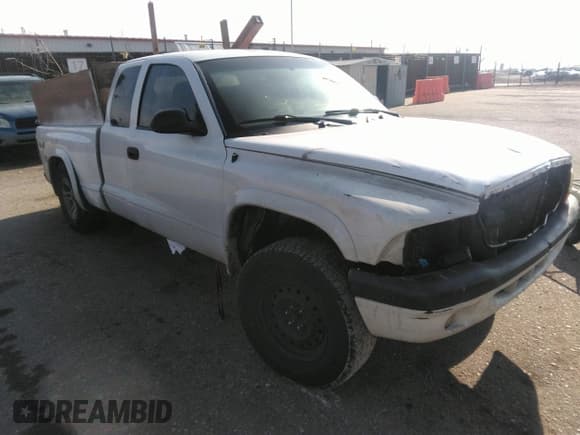 ✅ 2004 Dodge Dakota Sport • VIN: 1D7HG32N64S513715 • Lot: 42103367. Wystawiony na IAAI z przebiegiem Nie podano. Bezpłatny archiwum sprzedaży aukcyjnych z USA i szczegółowy raport historii pojazdu na DreamBid. Zdjęcie 1.