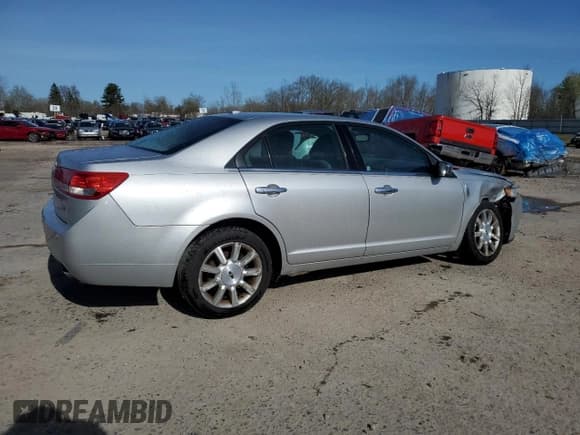 ✅ 2010 Lincoln MKZ • VIN: 3LNHL2GC7AR601053 • Lot: 54455795. Listed on Copart with 176,451 mi. Free auction sales archive from the USA and detailed vehicle history report at DreamBid. Image 3.