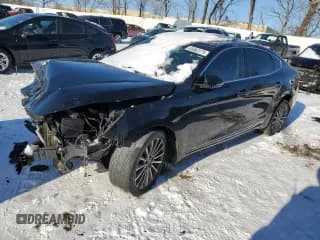 ✅ 2018 Kia Cadenza Premium • VIN: KNALC4J13J5098834 • Lot: 45862475. Wystawiony na Copart z przebiegiem 104 109 mil. Bezpłatny archiwum sprzedaży aukcyjnych z USA i szczegółowy raport historii pojazdu na DreamBid. Zdjęcie 1.