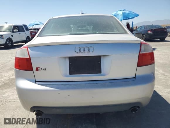 ✅ 2005 Audi S4 • VIN: WAUPL68E85A108647 • Лот: 61308545. Опубликован ранее на Copart с пробегом 106 445 миль. Бесплатный доступ к архиву аукционных продаж из США и подробный отчёт об истории автомобиля на DreamBid. Изображение 6.