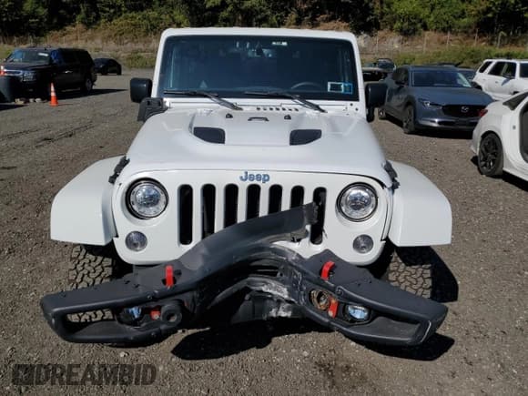 ✅ 2017 Jeep Wrangler Rubicon • VIN: 1C4BJWCGXHL572821 • Lot: 71695395. Listed on Copart with 39,293 mi. Free auction sales archive from the USA and detailed vehicle history report at DreamBid. Image 5.