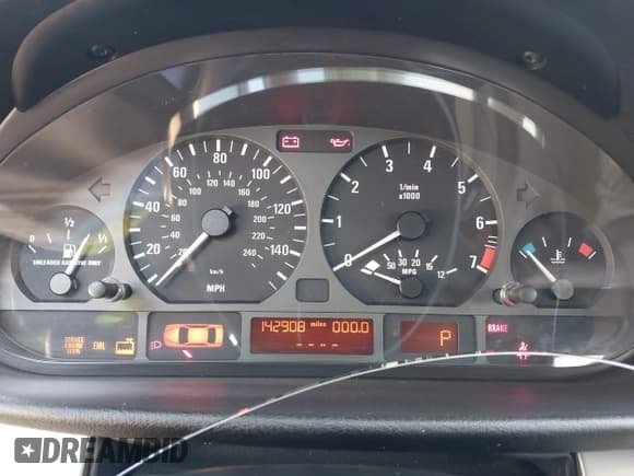 ✅ 2004 BMW 3 Series 325i • VIN: WBAEV33464KR28572 • Lot: 42106253. Listed on IAAI with 142,908 mi. Free auction sales archive from the USA and detailed vehicle history report at DreamBid. Image 7.