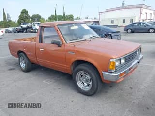 ✅ 1985 Nissan 720 • VIN: JN6ND01S3FW018604 • Lot: 42542997. Wystawiony na IAAI z przebiegiem 184 131 mil. Bezpłatny archiwum sprzedaży aukcyjnych z USA i szczegółowy raport historii pojazdu na DreamBid. Zdjęcie 1.